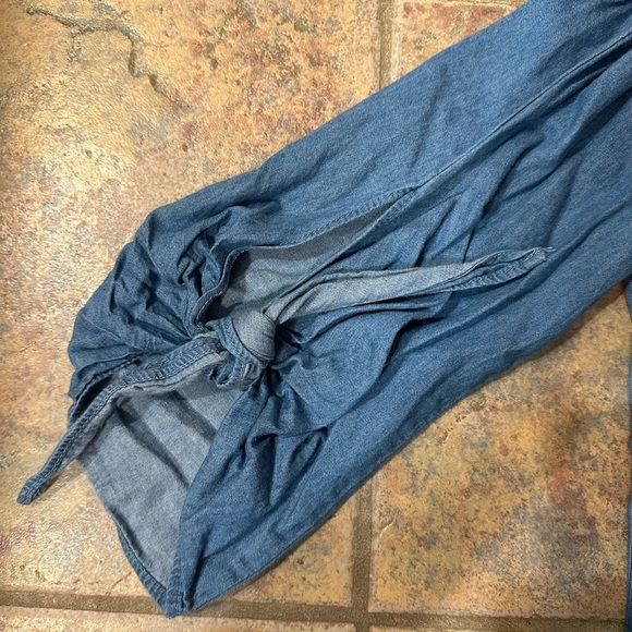 seven sisters denim off-the-shoulder shirt with straps and sleeves - Picture 3 of 5